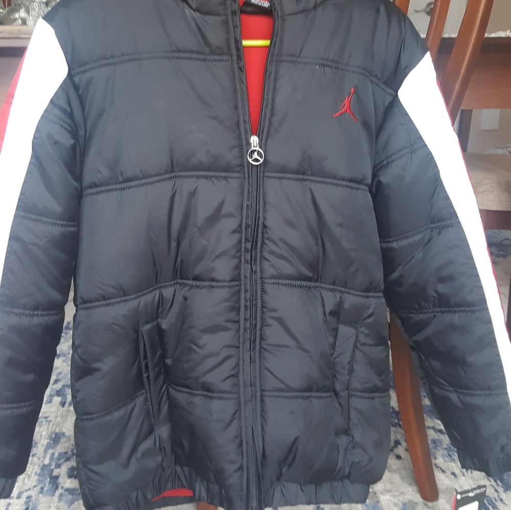 New with tags AIR JORDAN coat !!!